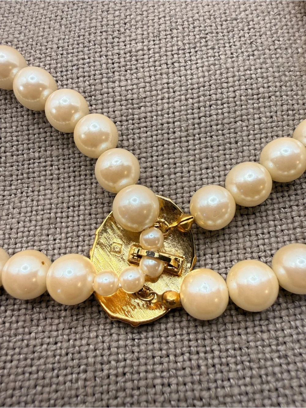 Vintage Cream Pearl Necklace with Fold-over Clasp